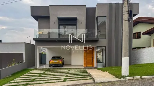 Casa de Condomínio com 3 Quartos para alugar, 250m² no Vila Zezé, Jacareí