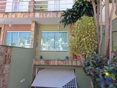 Sobrado com 3 Quartos à venda, 216m² no Jardim Textil, São Paulo