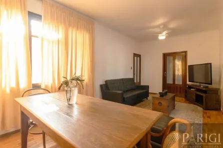 Imóvel Comercial com 4 Quartos para alugar, 290m² no Vila Ipiranga, Porto Alegre