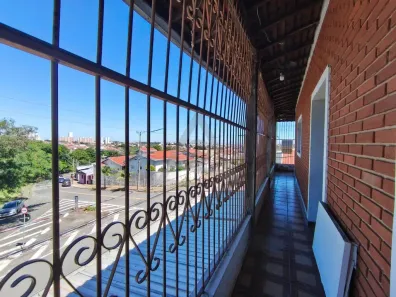 Casa com 3 Quartos para alugar, 200m² no Vila Georgina, Campinas