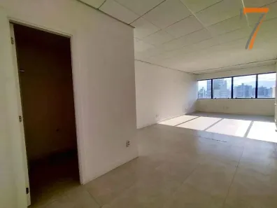 Sala Comercial à venda, 39m² no Estreito, Florianópolis