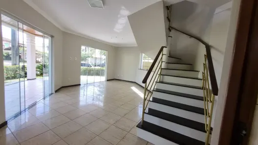 Casa de Condomínio com 3 Quartos para alugar, 170m² no Castanheira, Belém