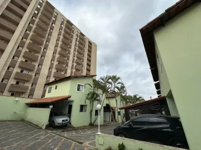 Sobrado com 2 Quartos à venda, 60m² no Vila Carmosina, São Paulo