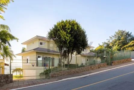 Casa com 5 Quartos à venda, 506m² no Cacupé, Florianópolis