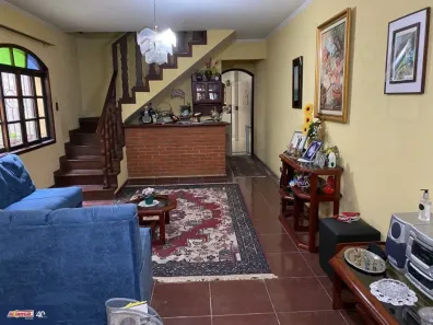 Sobrado com 4 Quartos à venda, 170m² no Jardim Santa Mena, Guarulhos