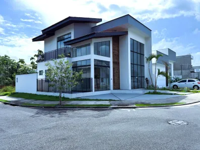 Casa de Condomínio com 3 Quartos à venda, 160m² no Ponta Negra, Manaus