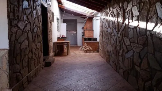 Casa com 3 Quartos à venda, 165m² no Vila Tibério, Ribeirão Preto