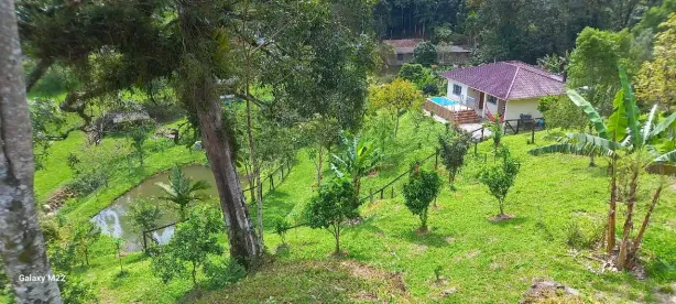 Fazenda/Sítio com 2 Quartos à venda, 100m² no , Águas Mornas