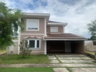 Casa com 4 Quartos à venda, 300m² no Piracangaguá, Taubaté