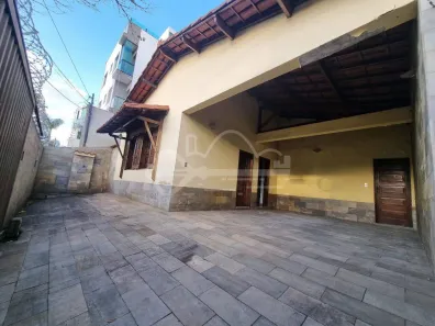 Casa com 4 Quartos à venda, 211m² no Santa Branca, Belo Horizonte