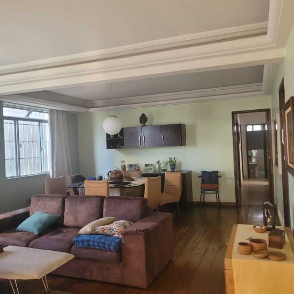 Apartamento com 4 quartos — Santa Efigênia, Belo Horizonte