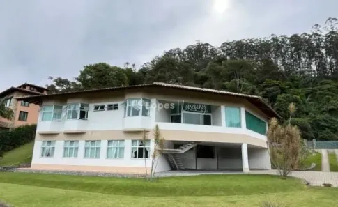 Casa de Condomínio com 4 Quartos à venda, 400m² no Itaipava, Petrópolis