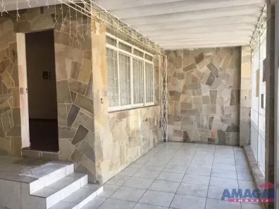 Casa com 3 Quartos à venda, 140m² no Jardim Jacinto, Jacareí