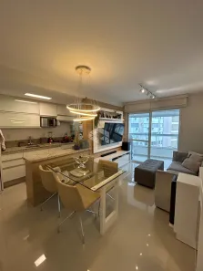 Apartamento com 2 Quartos à venda, 68m² no Centro, Florianópolis