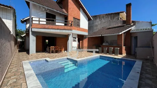 Casa com 3 Quartos à venda, 221m² no Balneário Stella Maris, Peruíbe