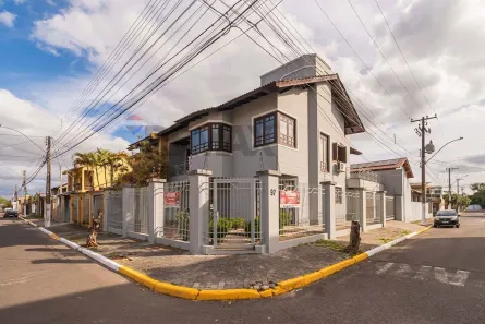 Sobrado com 4 Quartos à venda, 220m² no Parque da Matriz, Cachoeirinha
