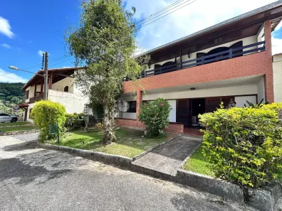 Casa com 5 Quartos à venda, 251m² no Carlos Guinle, Teresópolis