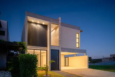 Casa de Condomínio com 4 Quartos à venda, 210m² no Jardins Capri, Senador Canedo