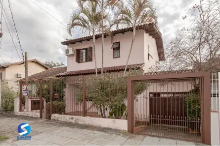 Casa com 4 Quartos à venda, 290m² no Passo da Areia, Porto Alegre