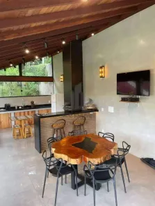 Imóvel Comercial com 3 Quartos à venda, 191m² no Ipiabas, Barra do Piraí