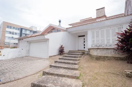 Casa com 4 Quartos para alugar, 408m² no Areal, Pelotas