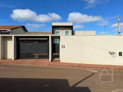 Casa com 3 Quartos à venda, 264m² no Jardim Strass, Londrina