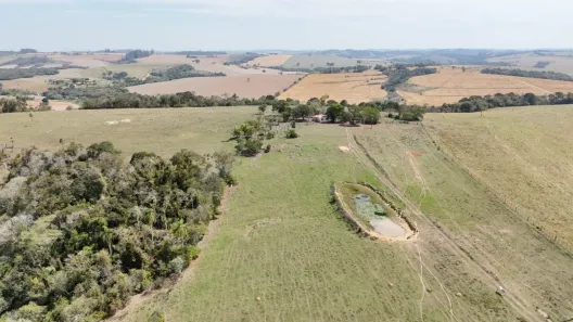 Fazenda/Sítio com 2 Quartos à venda, 80m² no Área Rural de Itapetininga, Itapetininga