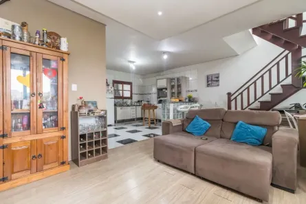 Casa com 6 Quartos à venda, 329m² no Vila Nova, Porto Alegre