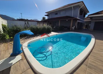 Sobrado com 5 Quartos à venda, 311m² no Jardim Ribamar, Peruíbe