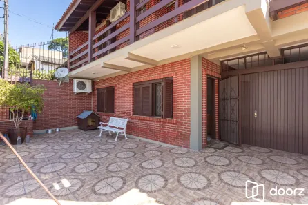 Casa com 3 Quartos à venda, 250m² no Camaquã, Porto Alegre