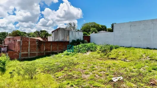 Lote/Terreno à venda, 306m² no Conjunto Habitacional Requião, Maringá