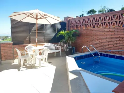 Casa de Condomínio com 3 Quartos à venda, 365m² no Cristal, Porto Alegre