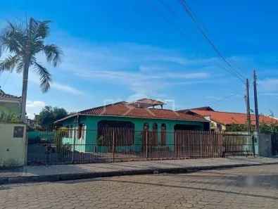 Casa com 2 Quartos à venda, 120m² no Floresta, Joinville