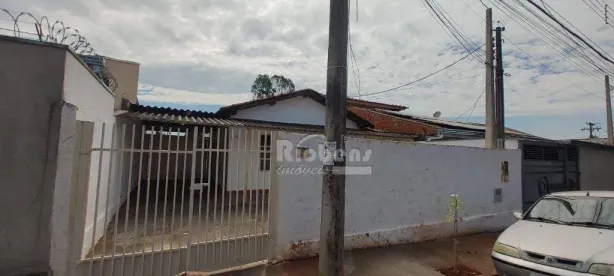 Casa com 2 Quartos para alugar, 90m² no Conjunto Habitacional Cristo Rei, São José do Rio Preto