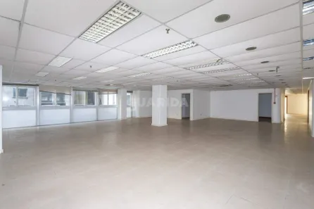 Sala Comercial para alugar, 950m² no Centro Histórico, Porto Alegre