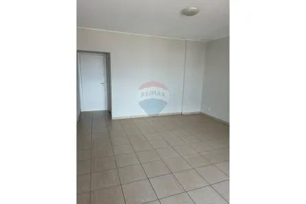 Apartamento com 3 Quartos para alugar, 98m² no São Benedito, Uberaba