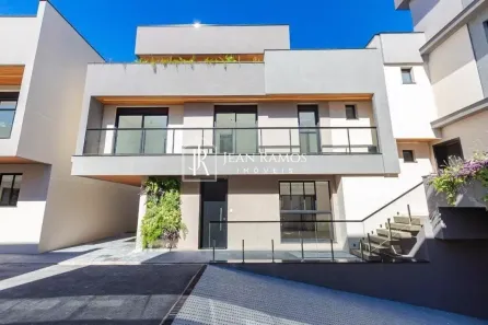Sobrado com 3 Quartos à venda, 168m² no Campina do Siqueira, Curitiba