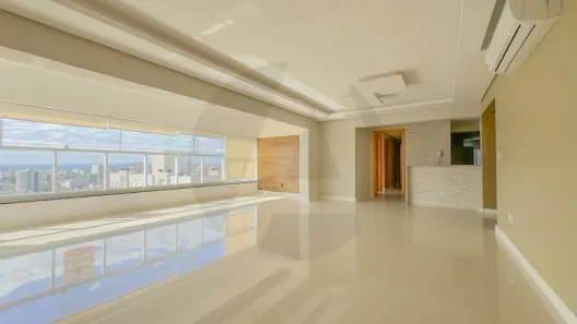Apartamento com 3 Quartos para alugar, 132m² no Passo da Areia, Porto Alegre