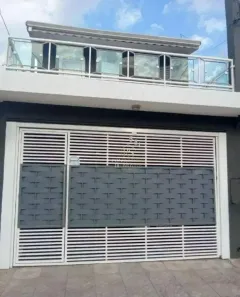 Sobrado com 4 Quartos à venda, 240m² no Jardim Imperador, Suzano