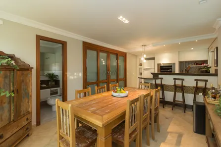Casa de Condomínio com 3 Quartos à venda, 379m² no Santa Felicidade, Curitiba