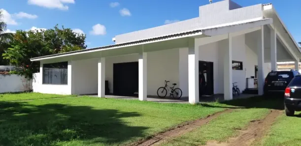 Casa de Condomínio com 6 Quartos para alugar, 352m² no Recreio Ipitanga, Lauro de Freitas