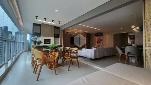 Apartamento com 4 Quartos à venda, 207m² no Zona 01, Maringá
