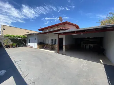 Casa com 3 Quartos à venda, 146m² no Parque Amazônia, Goiânia