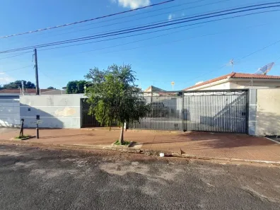 Casa com 4 Quartos à venda, 211m² no Jardim Santa Lúcia, Araraquara