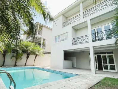 Casa com 4 Quartos para alugar, 380m² no Tamboré, Santana de Parnaíba