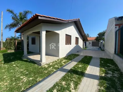 Casa com 4 Quartos à venda, 130m² no Centro, Arroio do Sal