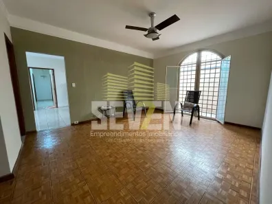 Casa com 4 Quartos à venda, 210m² no Vila Nova Cidade Universitária, Bauru