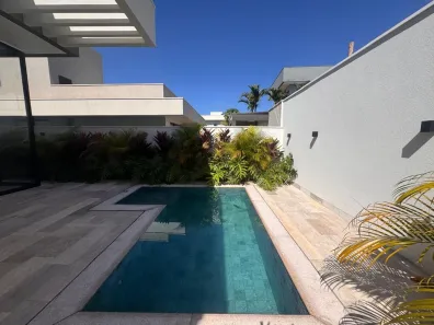 Casa de Condomínio com 3 Quartos à venda, 223m² no Granja Marileusa, Uberlândia