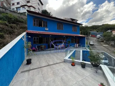 Casa com 3 Quartos à venda, 195m² no Santa Rosa, Niterói