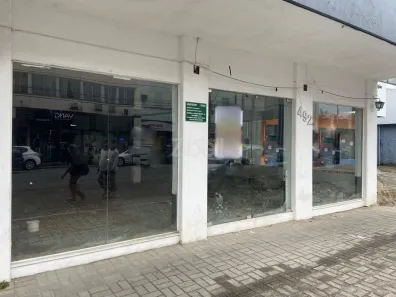 Sala Comercial para alugar, 300m² no Anita Garibaldi, Joinville